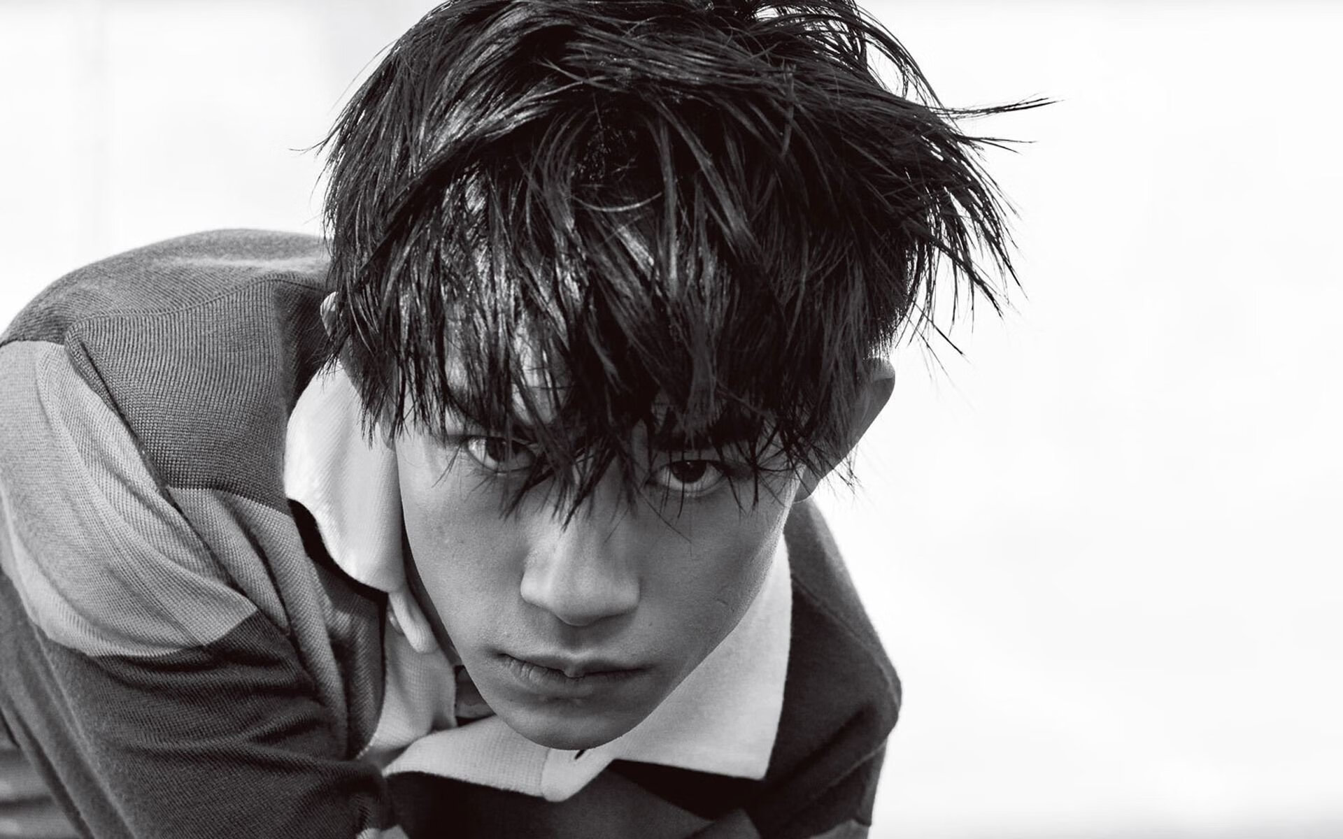 球队是否应优先弥补中场还是锋线短板决定战绩变化,球队中哪个位置最重要